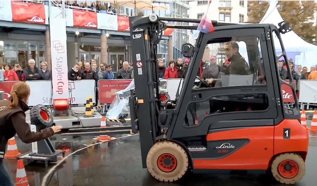 Sicherheitsschulung für Gabelstapler: Ihre Fragen, beantwortet